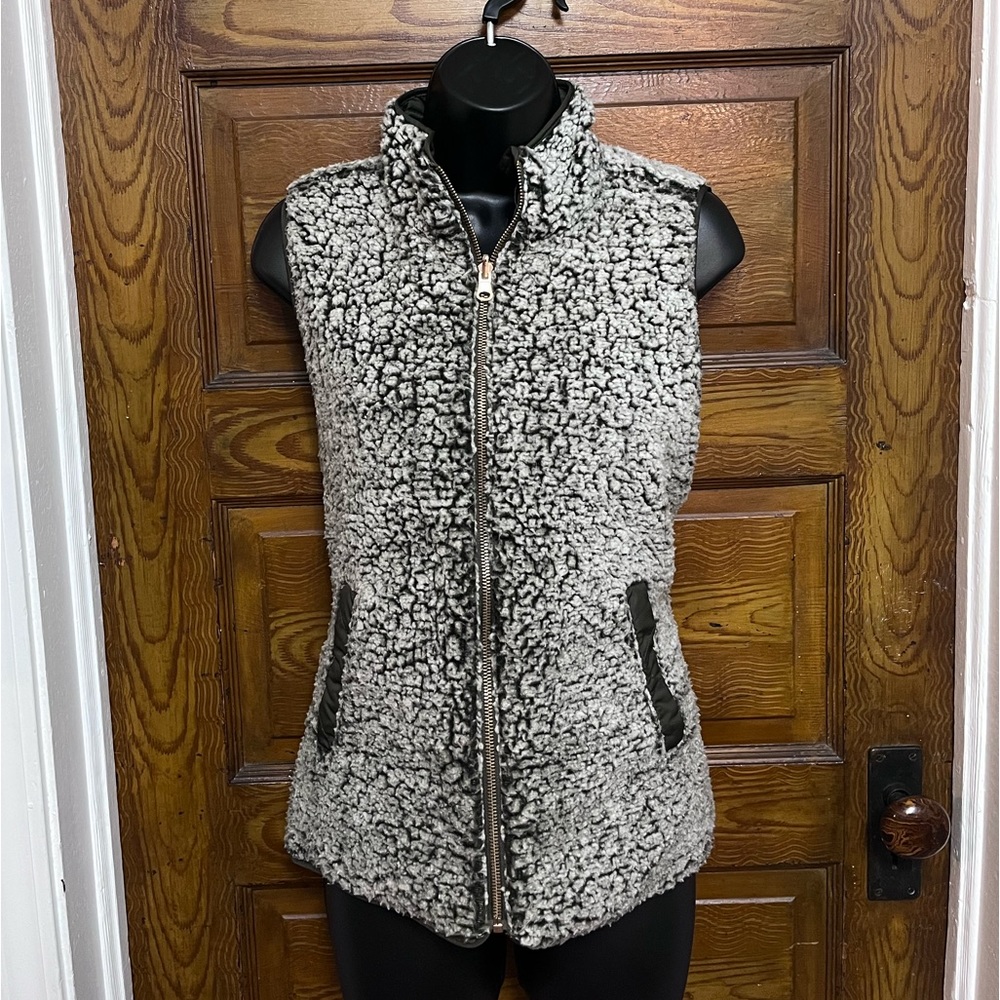 Thread & Supply medium reversible vest